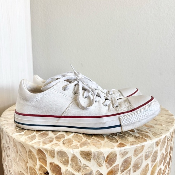 Converse Shoes - Converse Chuck Taylor All Star White Low-Top Sneakers Size 8